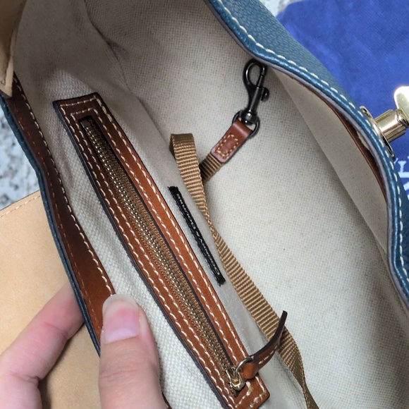 Dooney & Bourke Turnlock Hobo And Small Card Case Wallet Set Teal Leather NWT - Picture 7 of 13